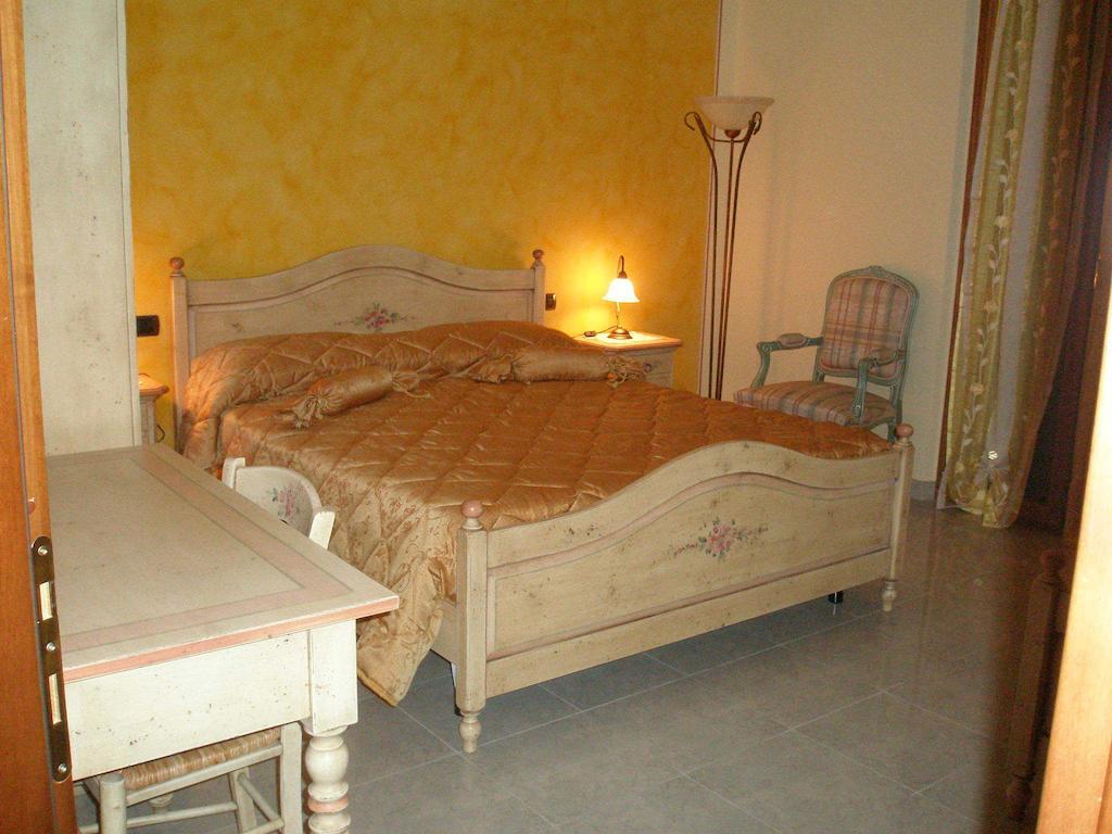 Bed And Breakfast Il Faggio Povegliano Veronese Szoba fotó