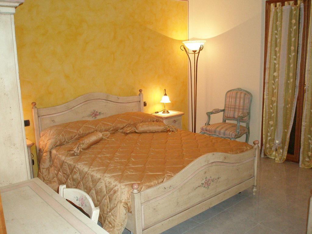 Bed And Breakfast Il Faggio Povegliano Veronese Szoba fotó